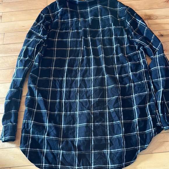 Madewell Plaid Button Up Shirt - Picture 6 of 6